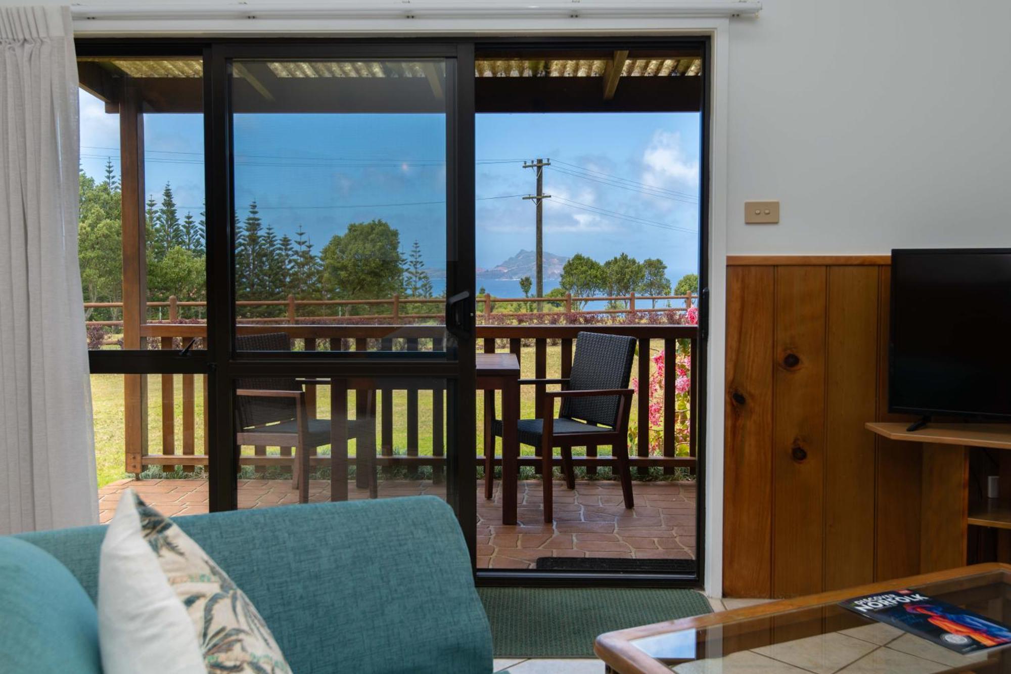 Ocean Breeze Cottages Burnt Pine Eksteriør billede