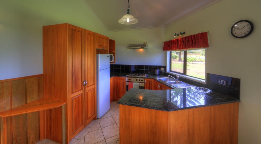 Ocean Breeze Cottages Burnt Pine Eksteriør billede